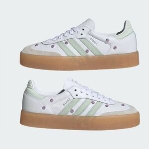 Adidas Sambae "Cloud White/Linen Green /Gum" (JS3954) Women’s Sneakers NWT Size6